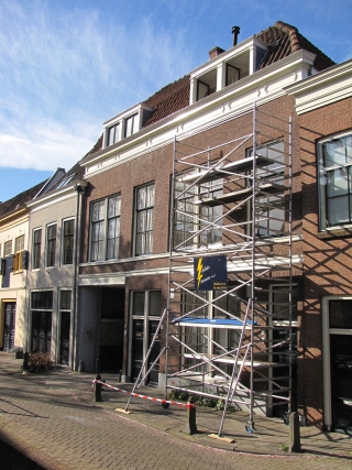 Appartementencomplex in Gouda tijdens uitvoering schilderwerkzaamheden